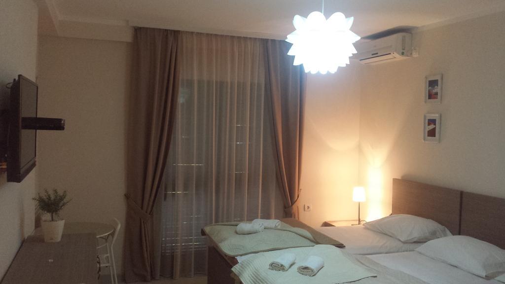 Apartments Fortunella Budva Habitación foto